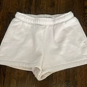 Aritzia TNA Cozy Fleece Boyfriend Sweatshorts in XS in light pink